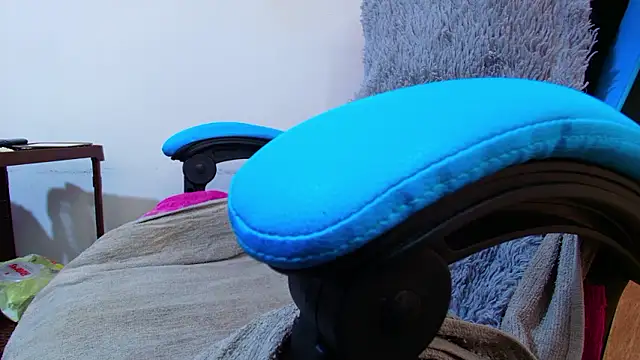 klylls squirt  online show from 04-03-26, 08:04