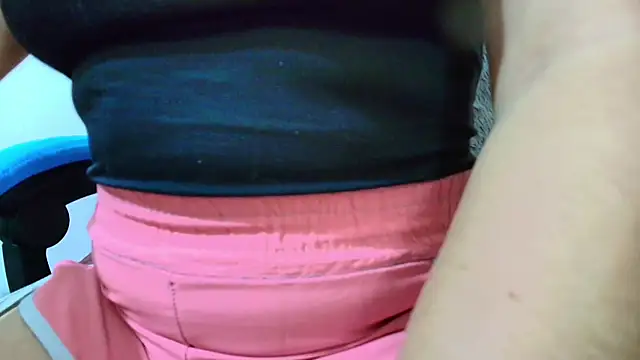 Snapshot of klylls_squirt_ chatting on 02-16-26, 07:45 klylls squirt online show from 02-16-26, 07:45