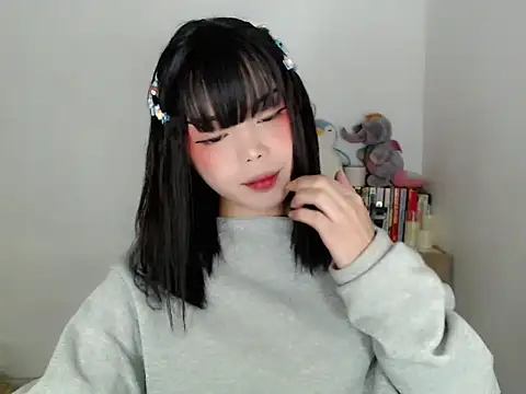 Snapshot of SweetCheska19 chatting on 05-09-26, 01:14 SweetCheska19 online show from 05-09-26, 01:14