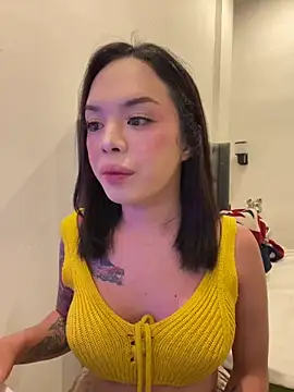 SweetCheska19 online show from 04-21-26, 02:56