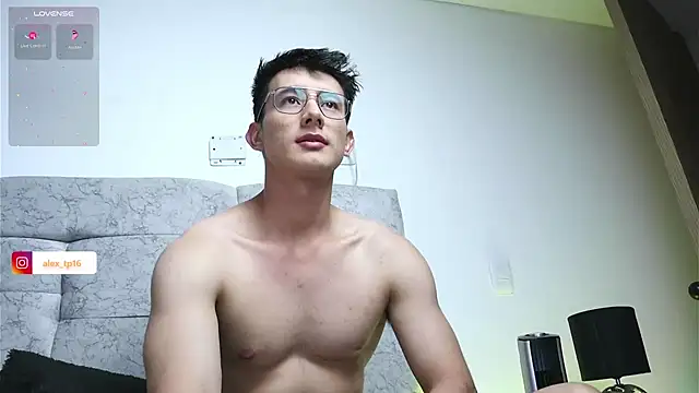 Snapshot of _Alexxx chatting on 09-30-25, 11:33 Alexxx online show from 09-30-25, 11:33