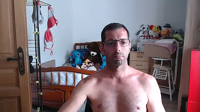Snapshot of steph19x5 chatting on 07-17-26, 04:26 steph19x5 online show from 07-17-26, 04:26