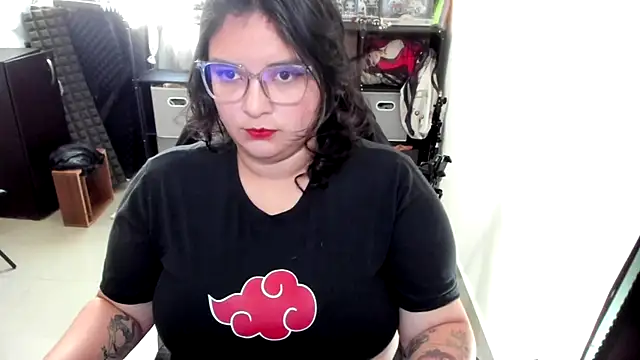 aika-dreams online show from 10-30-25, 01:20