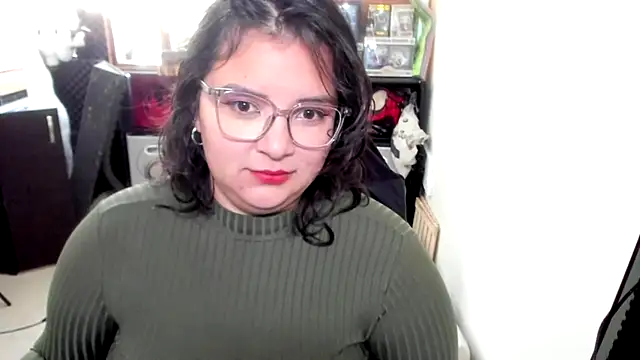 Snapshot of aika-dreams chatting on 10-09-25, 01:00 aika-dreams online show from 10-09-25, 01:00