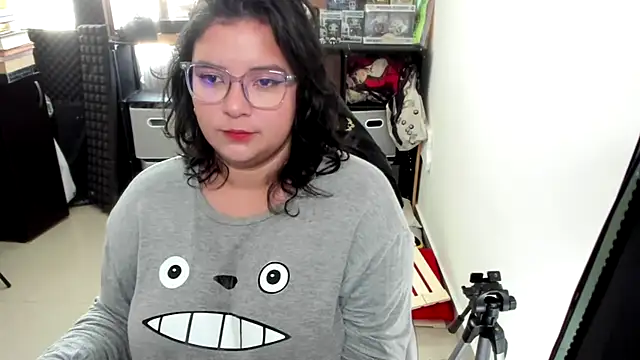 Snapshot of aika-dreams chatting on 10-22-25, 12:59 aika-dreams online show from 10-22-25, 12:59