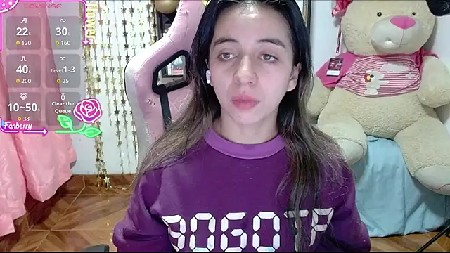 Maggie Fox3 online show from 10-19-25, 01:30