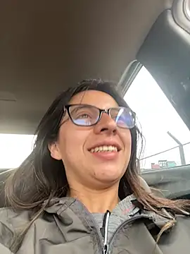 Maggie Fox3 online show from 04-10-26, 06:59