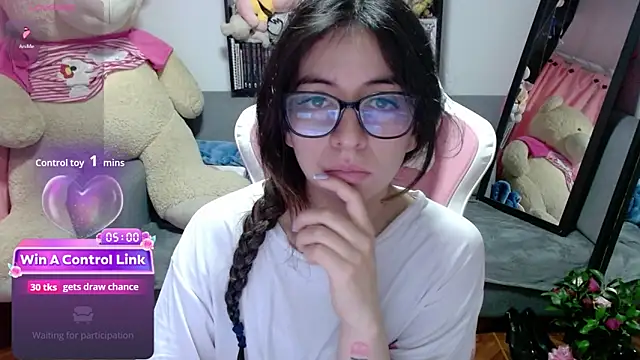 Maggie Fox3 online show from 03-06-26, 01:22