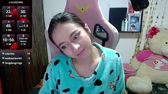 Maggie Fox3 online show from 03-11-25, 05:02