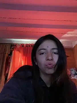 Maggie Fox3 online show from 04-14-26, 04:45