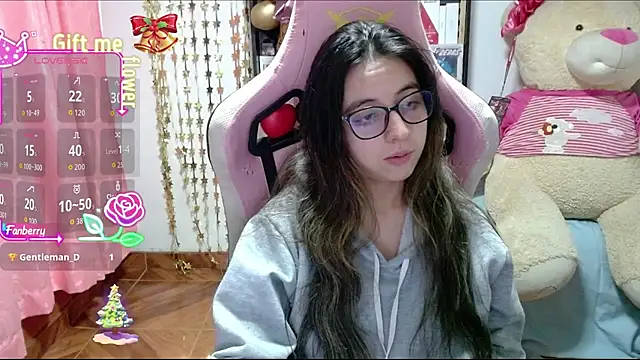 Maggie Fox3 online show from 11-10-25, 01:21