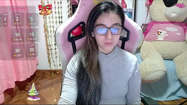 Maggie Fox3 online show from 11-20-25, 03:29