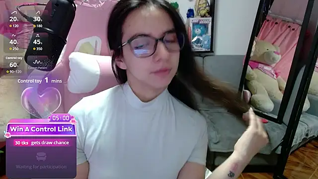 Maggie Fox3 online show from 03-02-26, 02:56