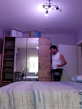 Snapshot of Consensustr chatting on 10-19-25, 05:43 Consensustr online show from 10-19-25, 05:43