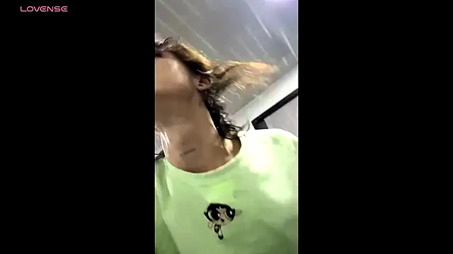 stormytt  online show from 12-22-25, 02:55