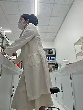 HinaLovely online show from 03-17-26, 09:23