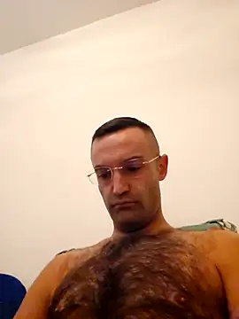 Snapshot of enricso chatting on 11-11-25, 10:54 enricso online show from 11-11-25, 10:54