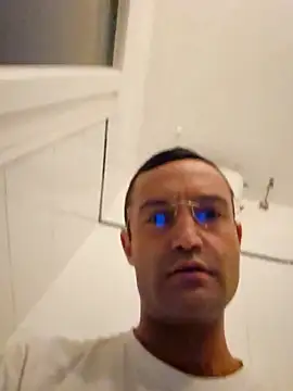 Snapshot of enricso chatting on 02-03-26, 05:07 enricso online show from 02-03-26, 05:07