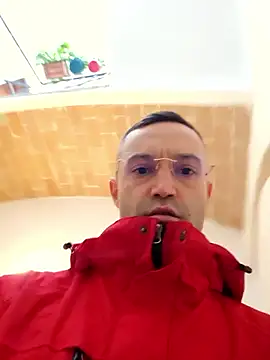 Snapshot of enricso chatting on 04-03-26, 01:17 enricso online show from 04-03-26, 01:17