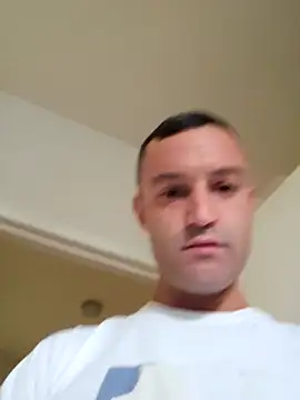 Snapshot of enricso chatting on 01-15-26, 01:47 enricso online show from 01-15-26, 01:47