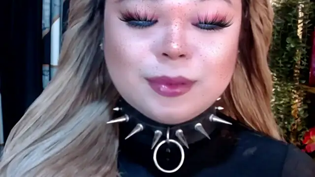 Snapshot of Mistress_DOMnicaaxx chatting on 02-07-26, 02:03 Mistress DOMnicaaxx online show from 02-07-26, 02:03