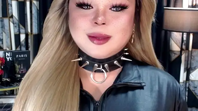 Snapshot of Mistress_DOMnicaaxx chatting on 11-10-25, 05:18 Mistress DOMnicaaxx online show from 11-10-25, 05:18