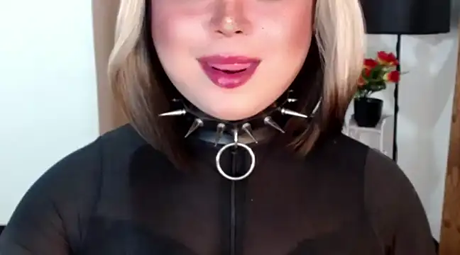 Snapshot of Mistress_DOMnicaaxx chatting on 03-08-25, 05:17 Mistress DOMnicaaxx online show from 03-08-25, 05:17