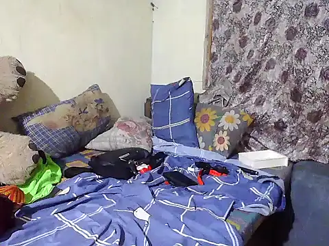 Alora-shine online show from 03-26-26, 01:53