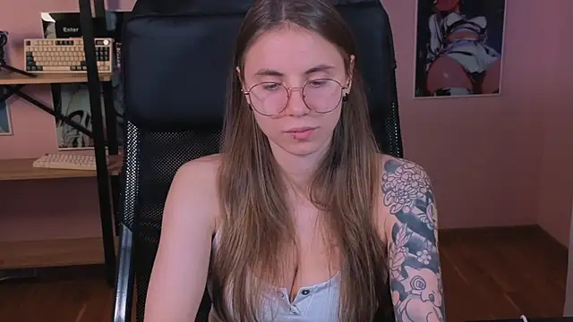  AnnaStark  online show from 10-24-25, 08:08