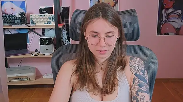  AnnaStark  online show from 04-12-26, 05:22