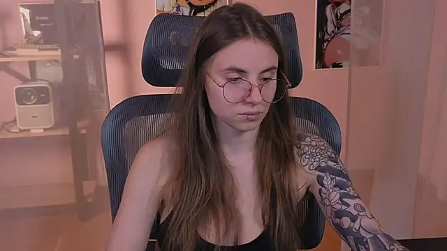  AnnaStark  online show from 11-19-25, 08:31