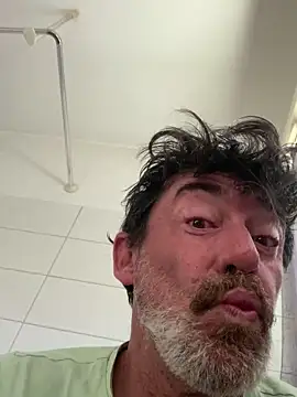 Snapshot of maxximere chatting on 02-11-26, 01:55 maxximere online show from 02-11-26, 01:55