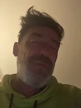 Snapshot of maxximere chatting on 11-18-25, 01:54 maxximere online show from 11-18-25, 01:54