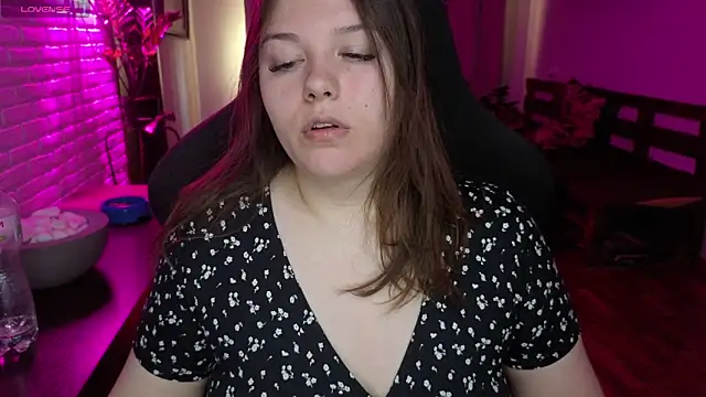 XNirvanaX online show from 04-21-26, 04:08