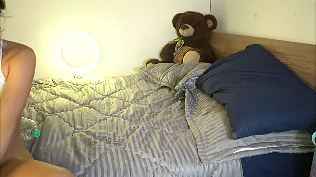 Irina Grant online show from 02-21-25, 01:55