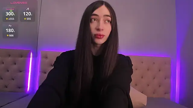 Snapshot of NickieRainer chatting on 02-06-25, 02:15 NickieRainer online show from 02-06-25, 02:15