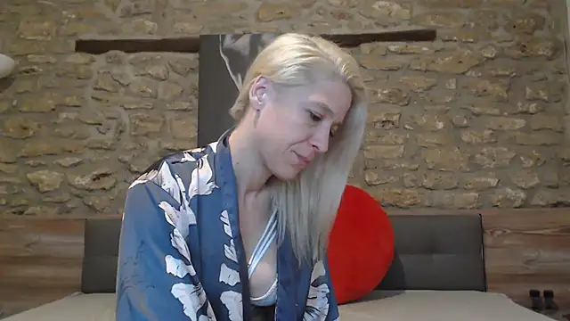 Naschkatze01 online show from 02-03-26, 07:41