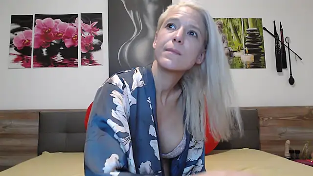 Naschkatze01 online show from 11-14-25, 07:28