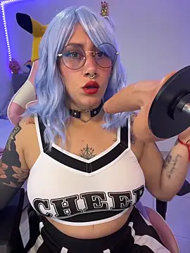 Luna Paris  online show from 02-25-26, 09:47