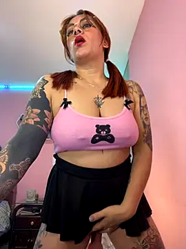 Luna Paris  online show from 09-22-25, 02:12