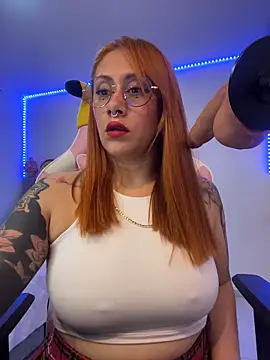 Luna Paris  online show from 02-10-26, 11:26