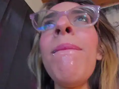 annyluna1 online show from 12-17-25, 10:59