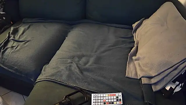 Cesaresweet online show from 11-20-25, 11:47