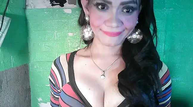 Rosebaumgardner1234 online show from 02-19-25, 03:05