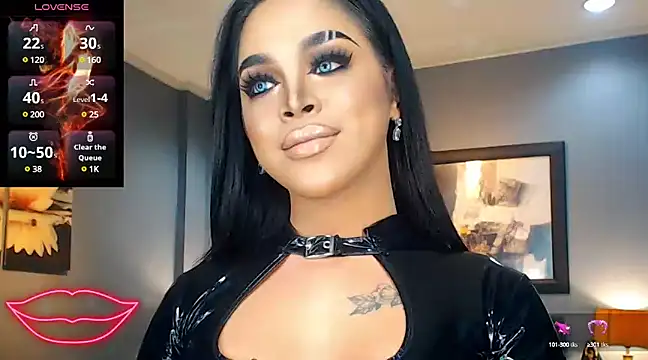 BitchyTYRA online show from 03-05-25, 12:16