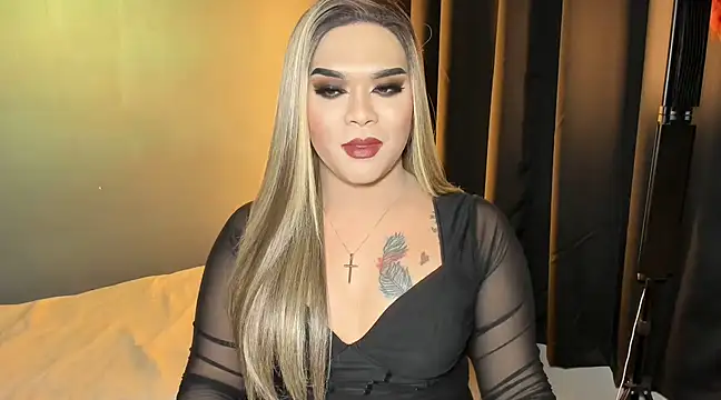 Snapshot of VictoriaEliz chatting on 03-12-25, 12:47 VictoriaEliz online show from 03-12-25, 12:47