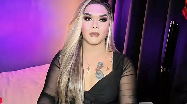 Snapshot of VictoriaEliz chatting on 03-17-25, 06:00 VictoriaEliz online show from 03-17-25, 06:00