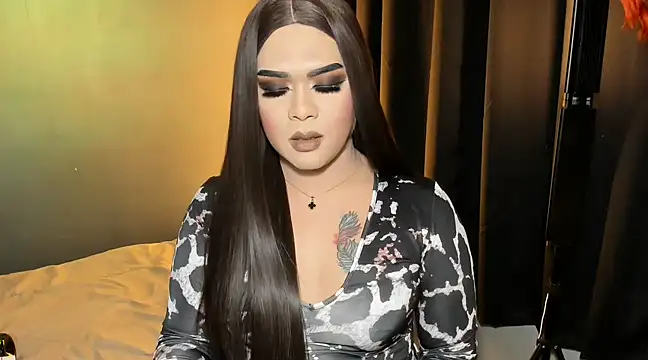 Snapshot of VictoriaEliz chatting on 03-07-25, 09:59 VictoriaEliz online show from 03-07-25, 09:59