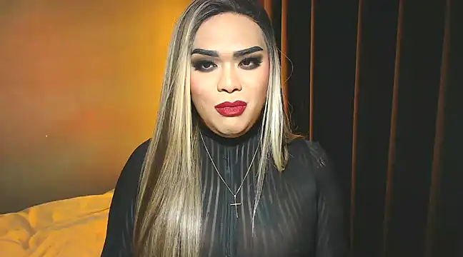 Snapshot of VictoriaEliz chatting on 12-15-24, 01:57 VictoriaEliz online show from 12-15-24, 01:57