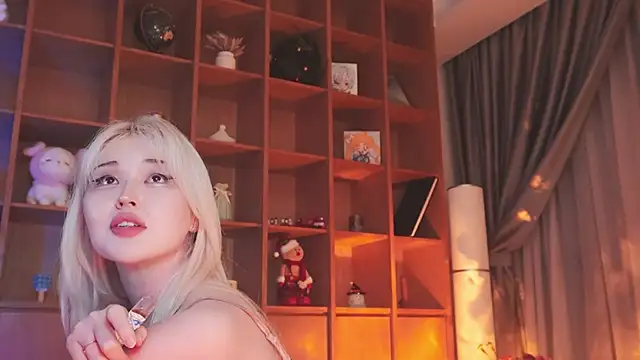 hyun chia online show from 10-15-25, 10:07